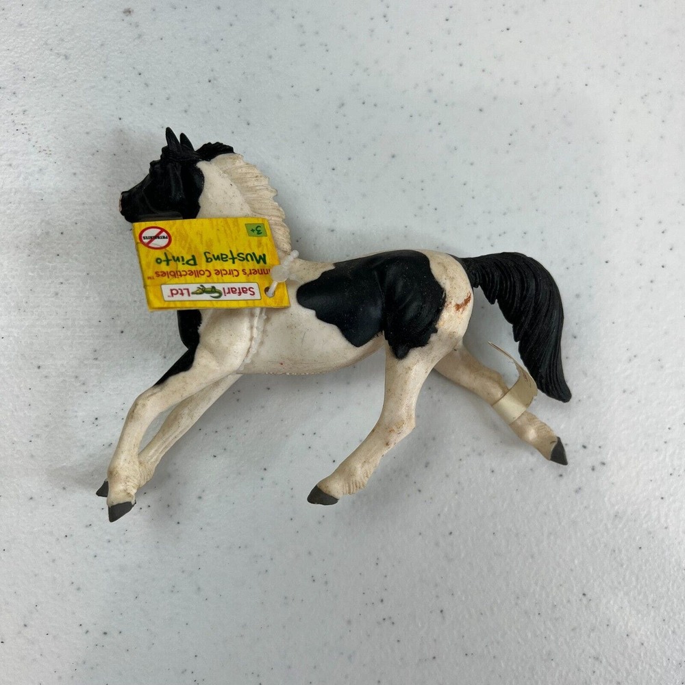 Safari Ltd Winner's Circle Collection Pinto Mustang Mare Horse Animal‎ Figurine